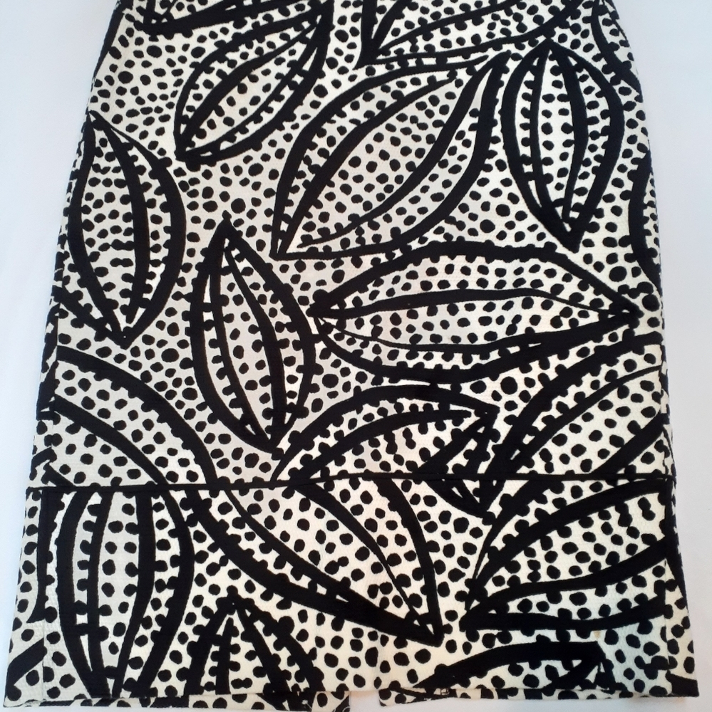 Ann Taylor Pencil skirt (leaf and polka dot)